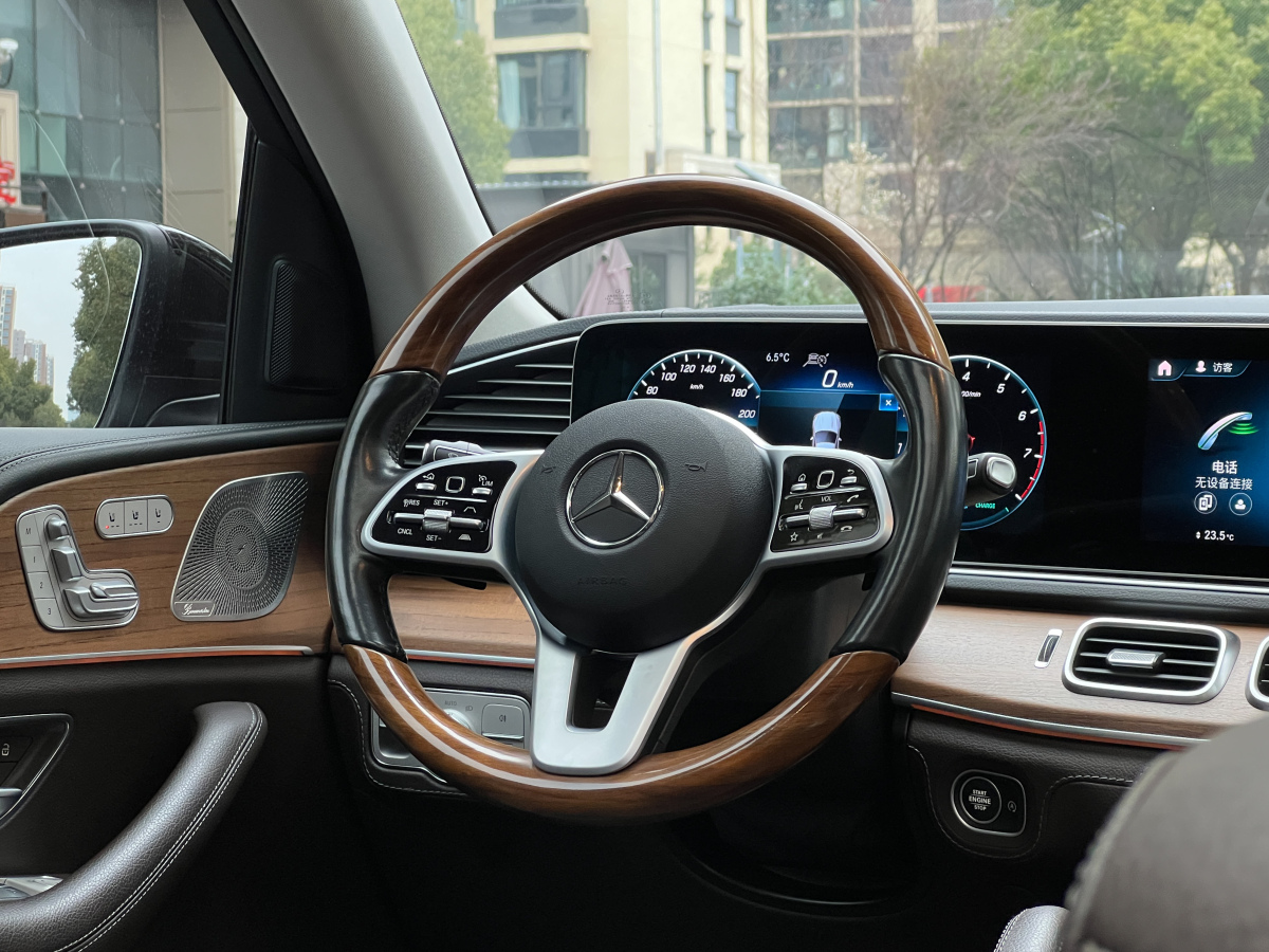 Mercedes-Benz GLS Class 2021 car image #18