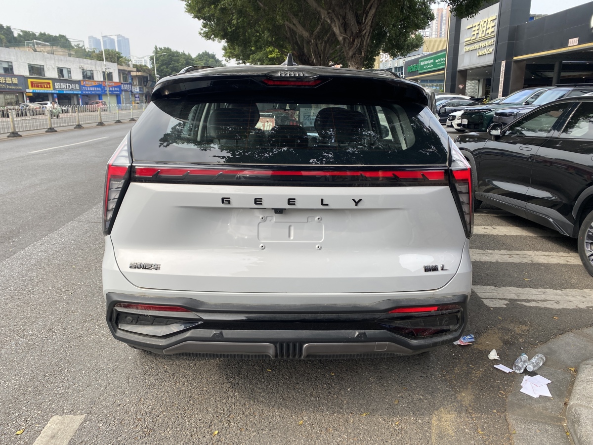 GEELY Boyue L 2024 car image #18