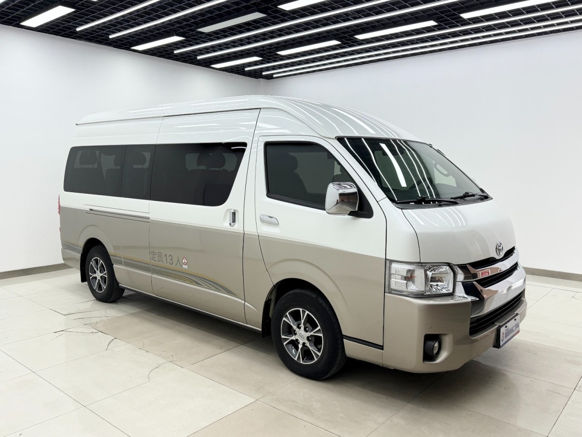 Toyota Hiace 2017 immagine di auto #18