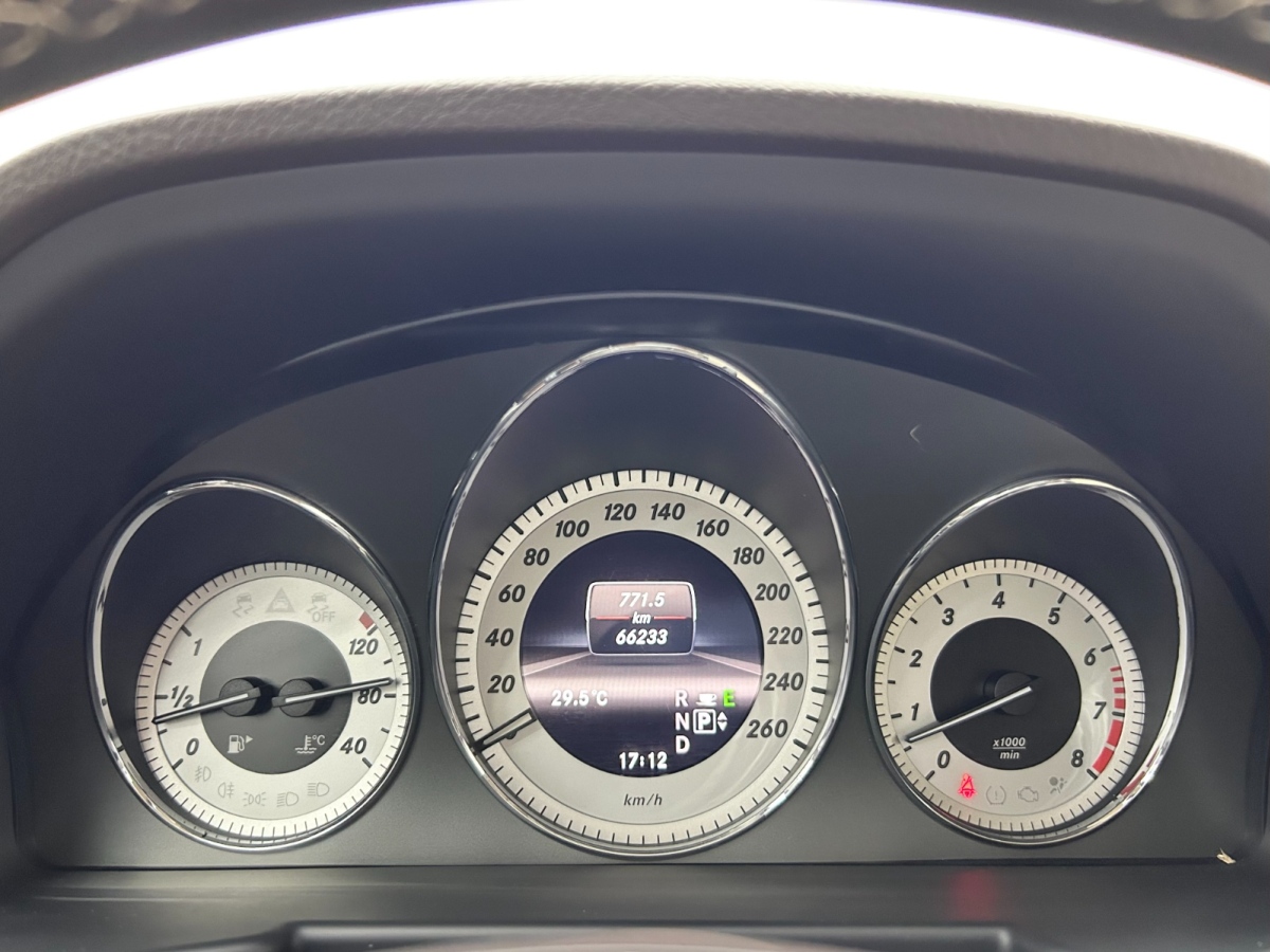 Mercedes-Benz GLK Class 2013 car image #18