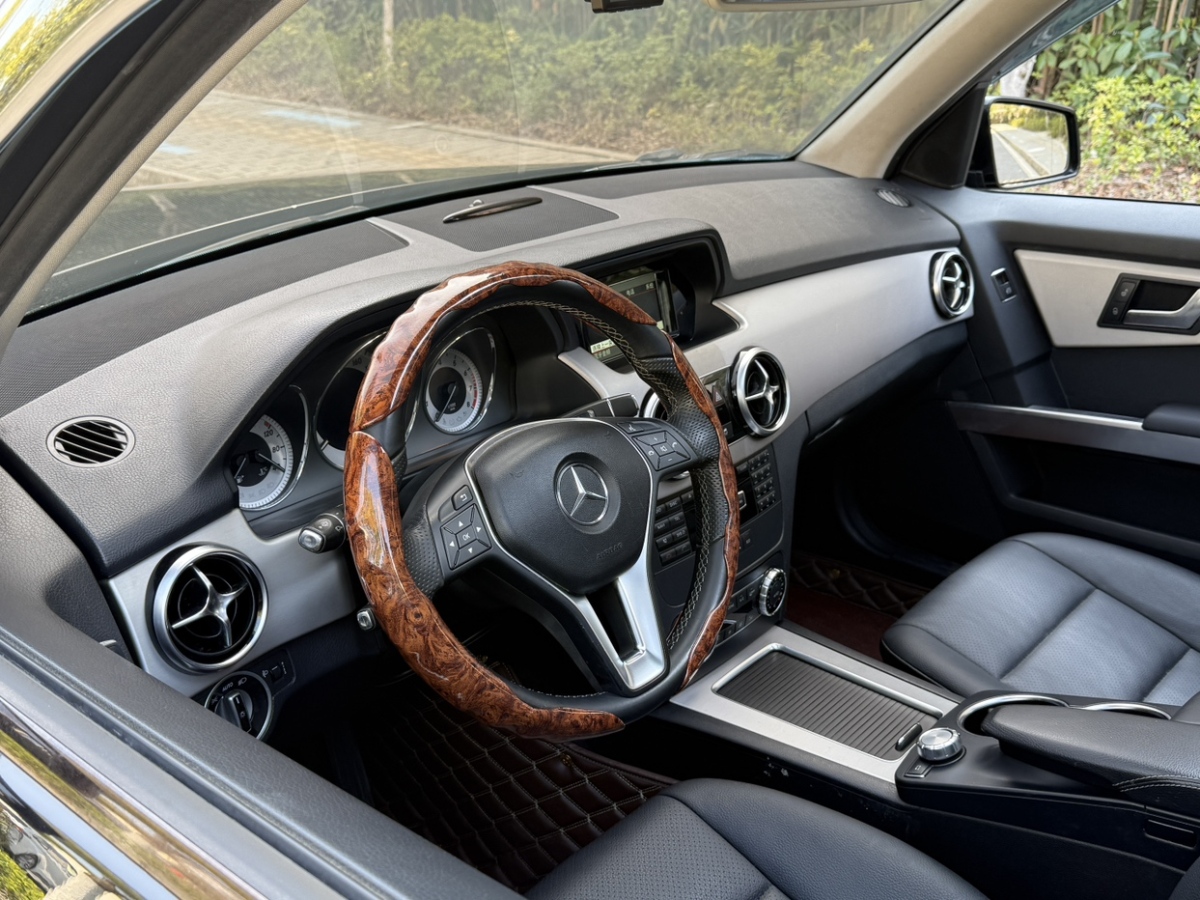 Mercedes-Benz GLK Class 2014 car image #18