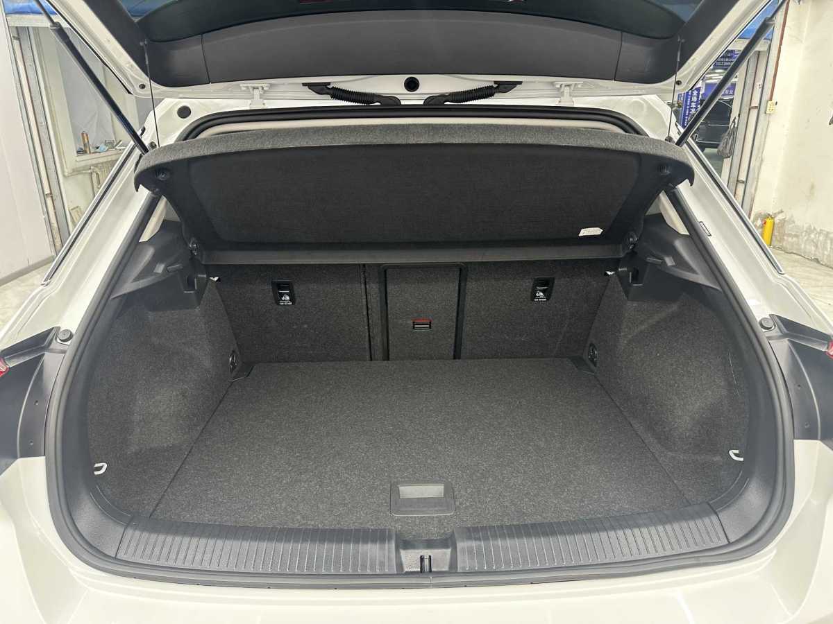 Volkswagen T-Roc 2022 #18 Volkswagen T-Roc 2022 car image #18