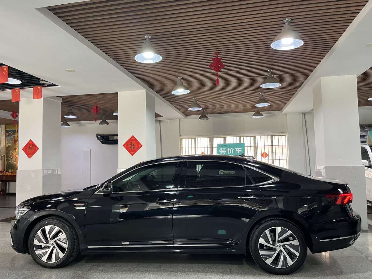 Volkswagen 2019 car image #18