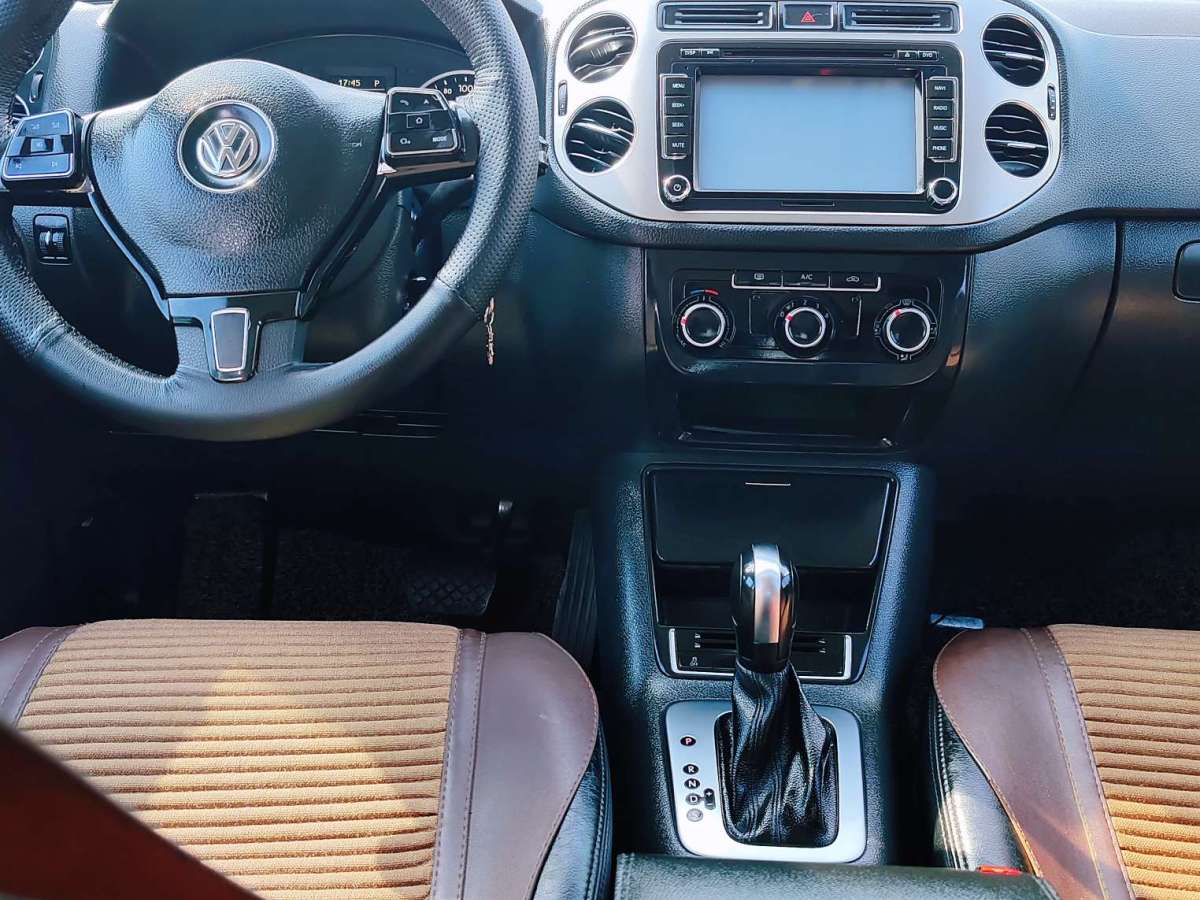 Volkswagen Tiguan 2013 car image #18
