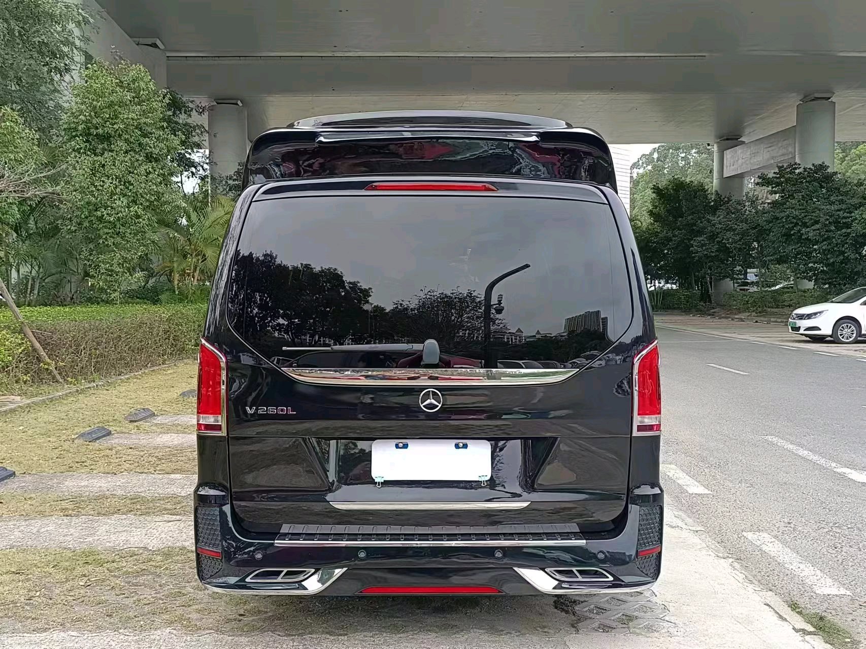 Mercedes-Benz V Class 2020 #18 Mercedes-Benz V Class 2020 car image #18