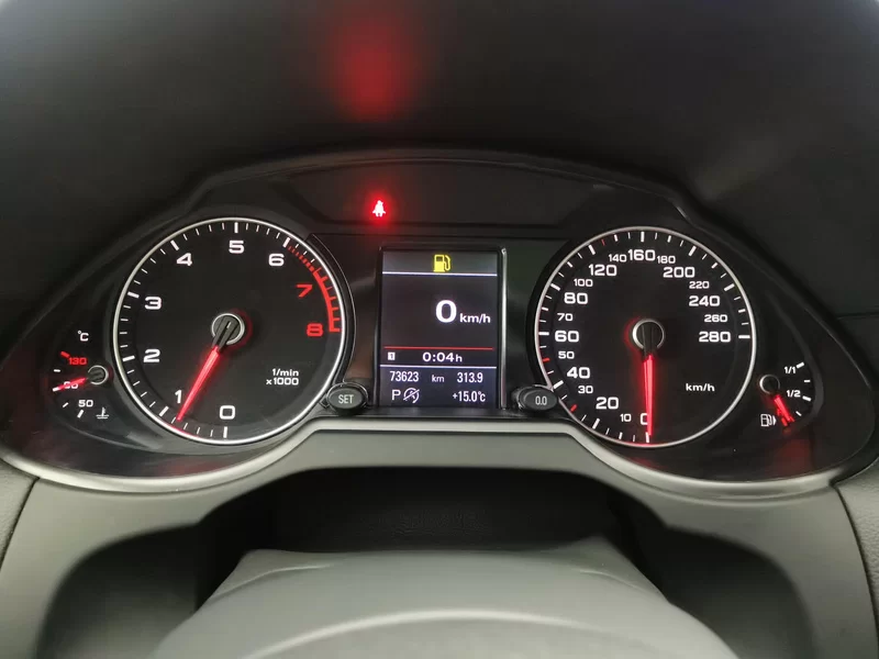 Audi Q5 2018 car image #18