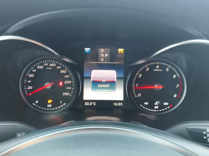 Mercedes-Benz GLC Coupe AMG 2019 صورة سيارة #18