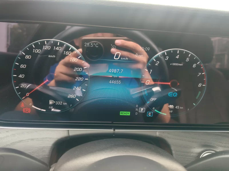 Mercedes-Benz E Class New Energy 2022 car image #18