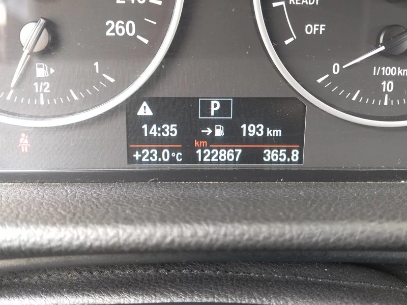 BMW 2 Series Tourer (Imported) 2015 #18 BMW 2 Series Tourer (Imported) 2015 car image #18