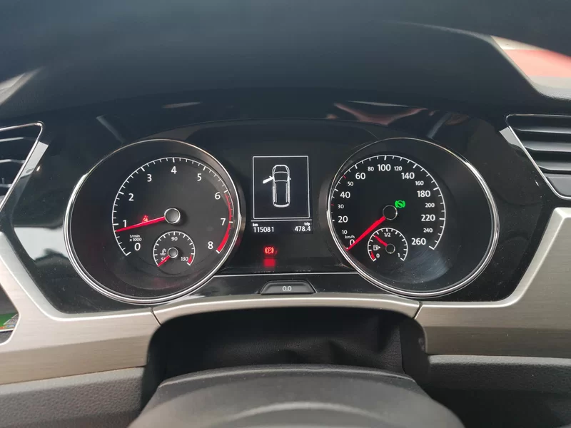 Volkswagen Touran 2018 car image #18