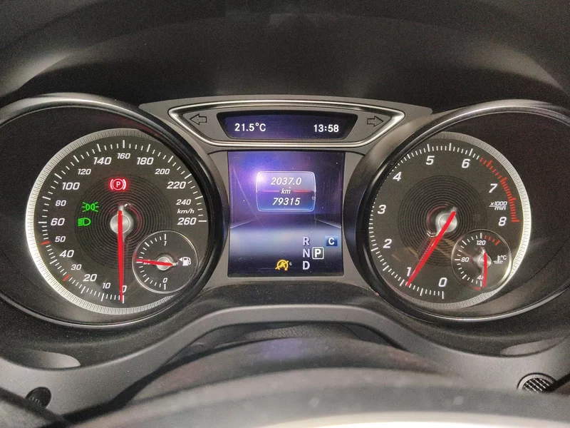 Mercedes-Benz CLA Class (Imported) 2018 car image #18