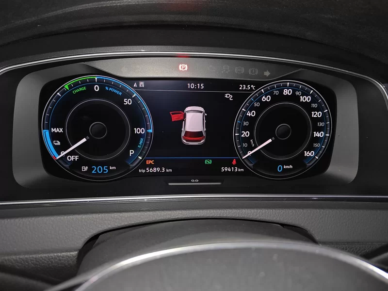 Volkswagen Golf Pure Electric 2018 car image #18