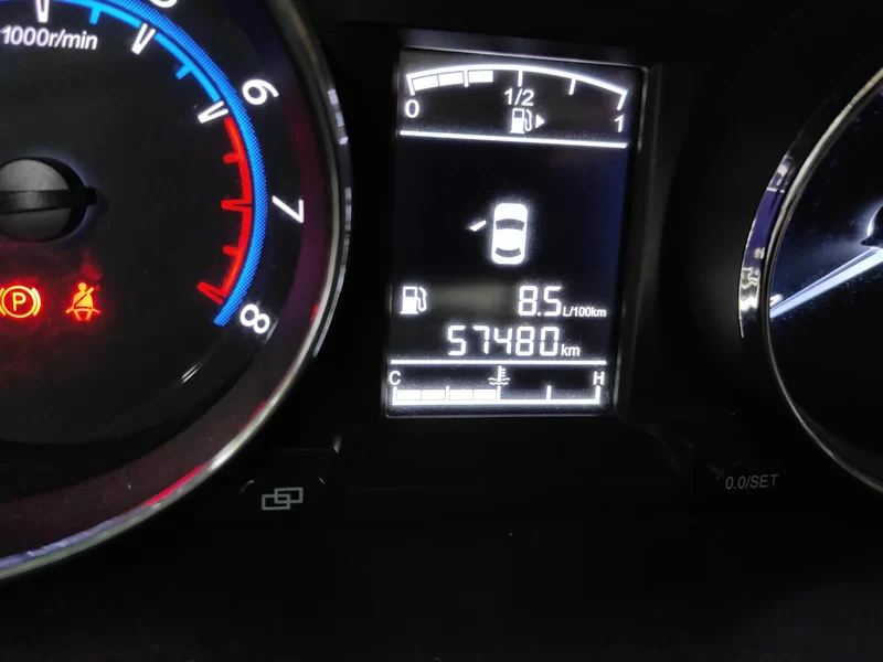 Forthing SX6 2016 #18 Forthing SX6 2016 car image #18