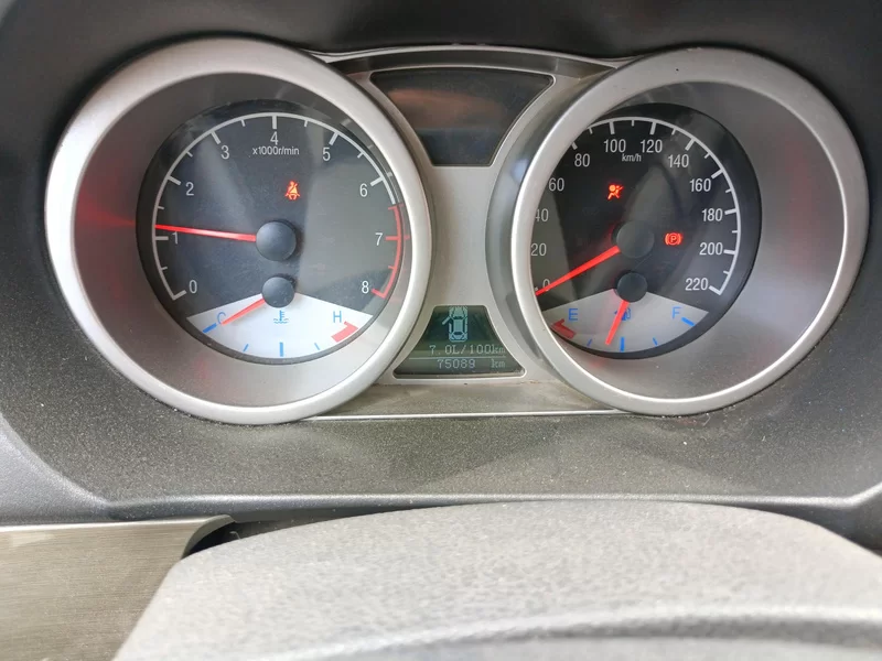 GEELY GX7 2014 car image #18