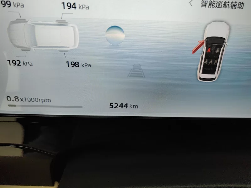 GEELY Monjaro MHEV 2024 car image #18