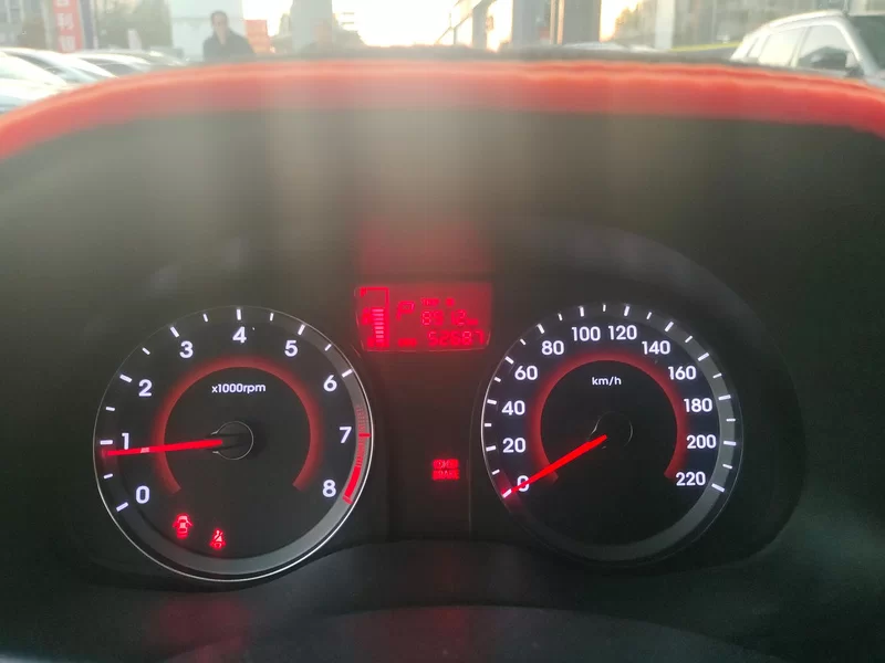 Hyundai Reina Hatchback 2014 #18 Hyundai Reina Hatchback 2014 immagine di auto #18