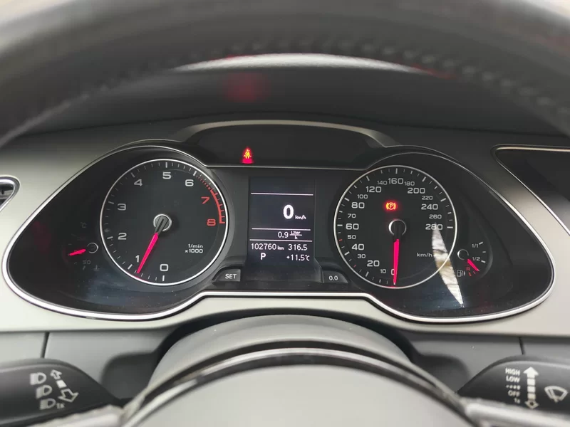 Audi A4 2014 car image #18