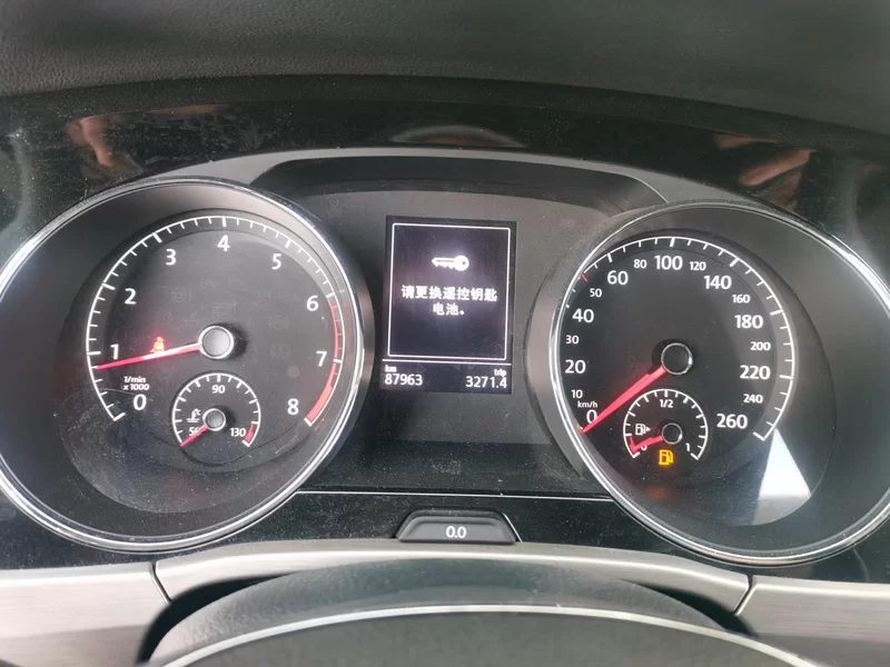 Volkswagen Touran 2018 car image #18