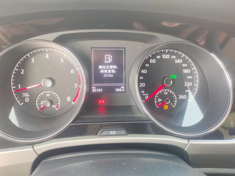 Volkswagen Touran 2018 #18 Volkswagen Touran 2018 car image #18