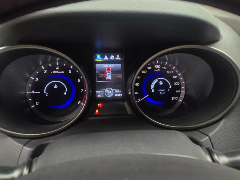 Changan CS75 2016 immagine di auto #18