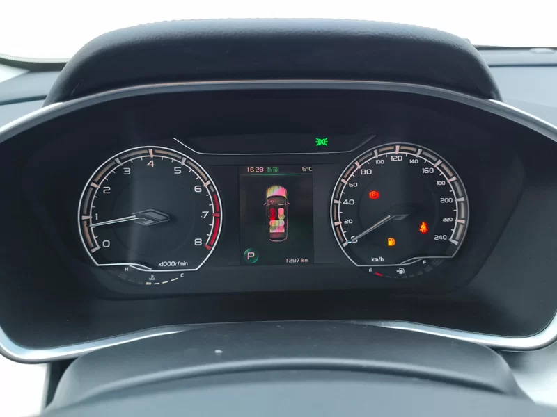 GEELY Coolray 2025 immagine di auto #18