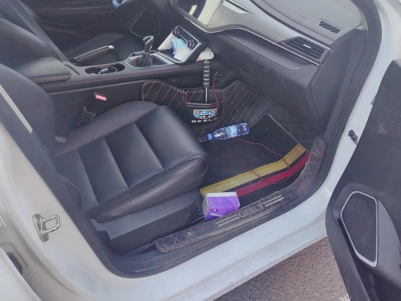 GEELY Binray 2021 car image #18
