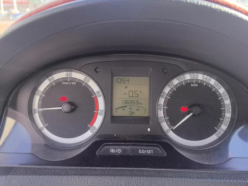 Skoda Rapid 2018 car image #18