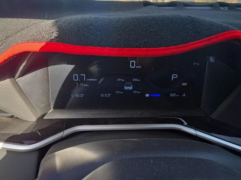 GEELY Coolray 2025 car image #18