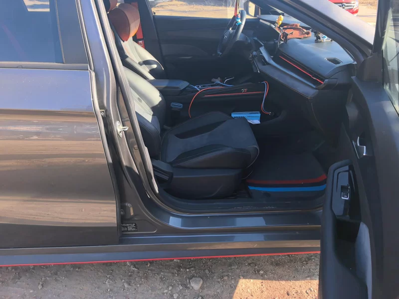 GEELY Binray 2022 car image #18