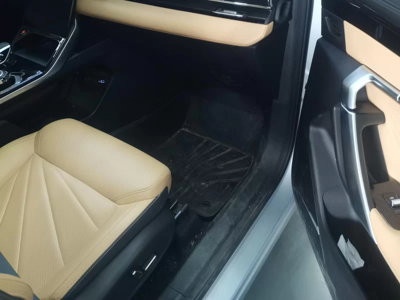 GEELY Boyue L 2023 car image #18