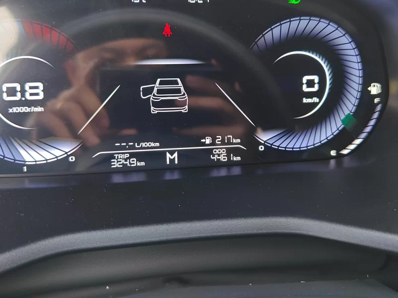 GEELY Emgrand 2025 car image #18