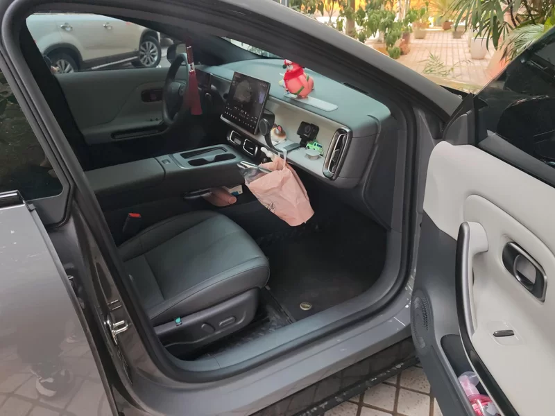 零跑汽车 零跑Lafa5 2025 汽车图片 #18