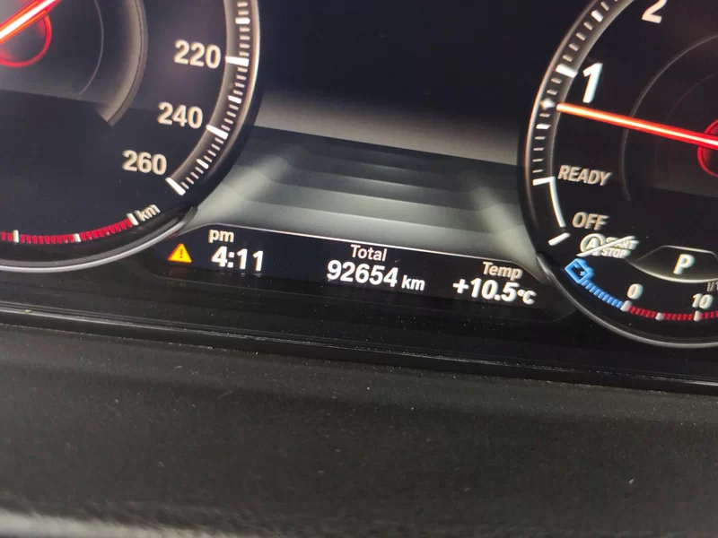 BMW 3 Series GT 2018 immagine di auto #18