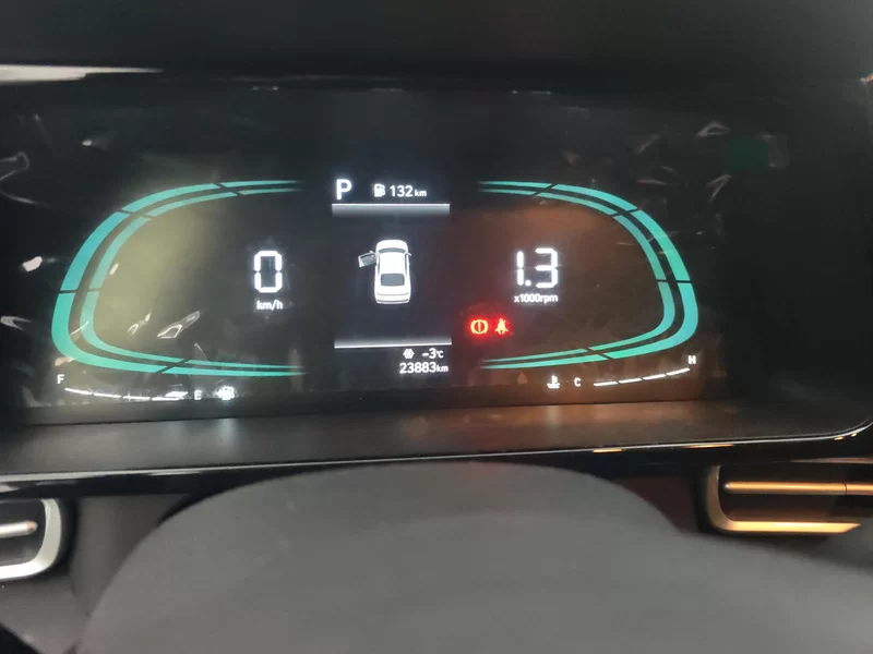 Hyundai Elantra 2023 car image #18