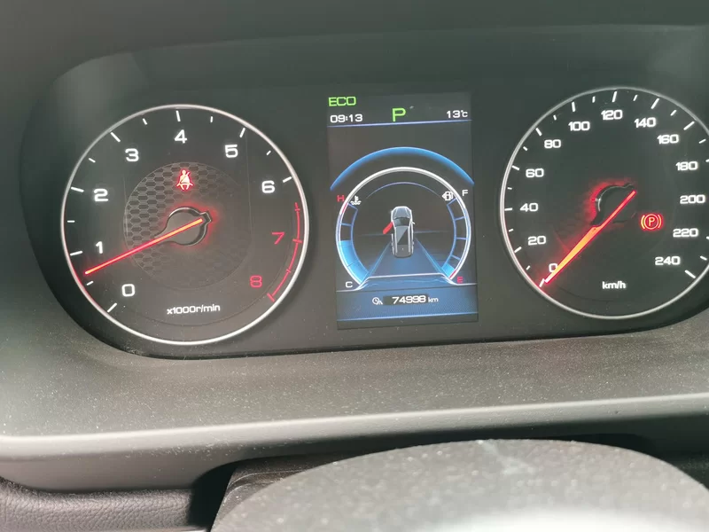 BYD Tang 2018 #18 BYD Tang 2018 car image #18