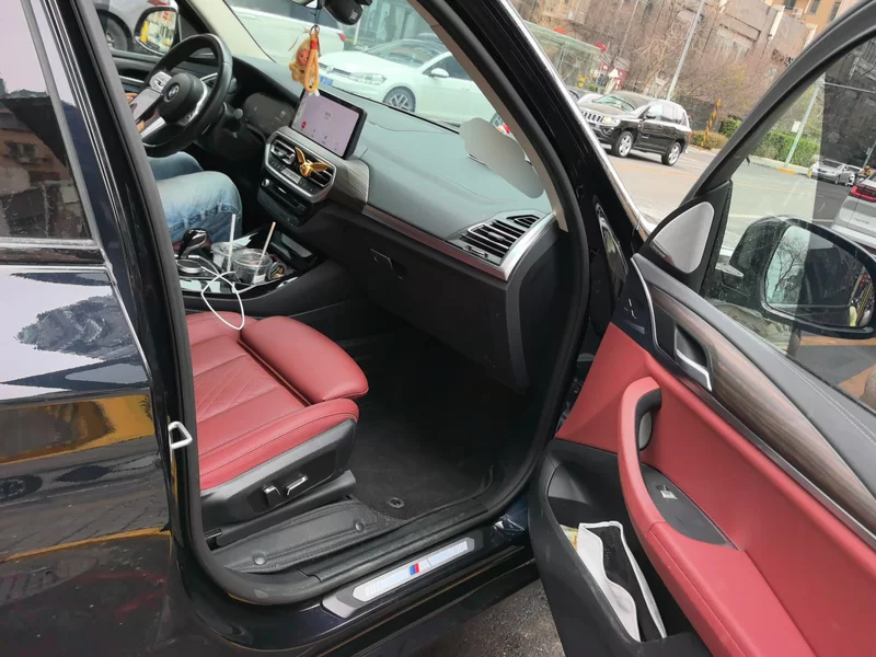 X3 2024 car image #18