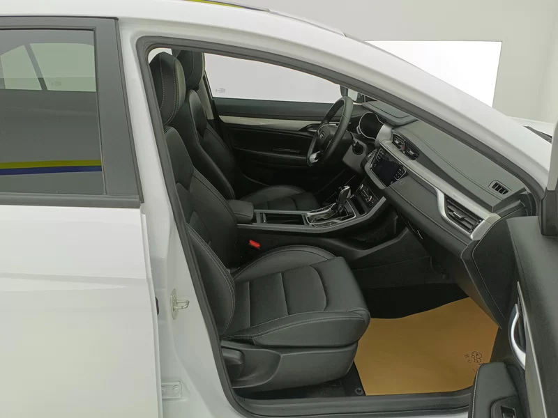 GEELY Emgrand 2020 #18 GEELY Emgrand 2020 car image #18