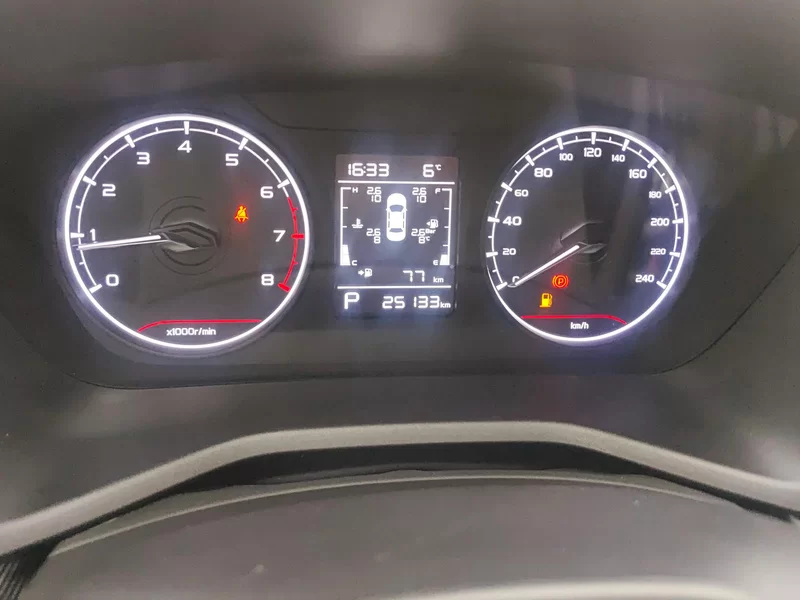 GEELY 2023 car image #18