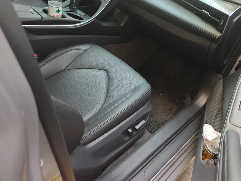 Toyota Avalon 2021 car image #18