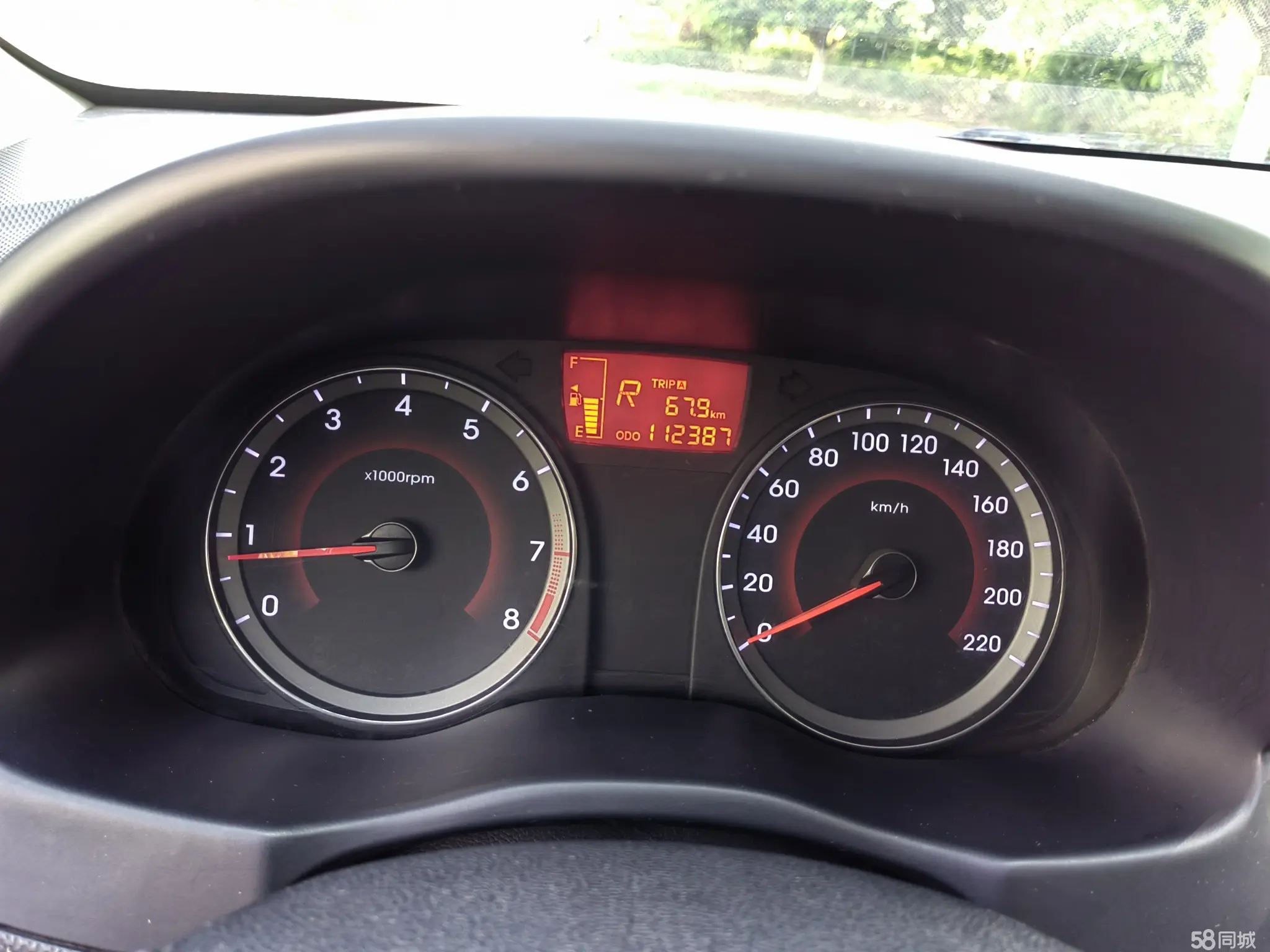 Hyundai Reina Hatchback 2015 car image #18