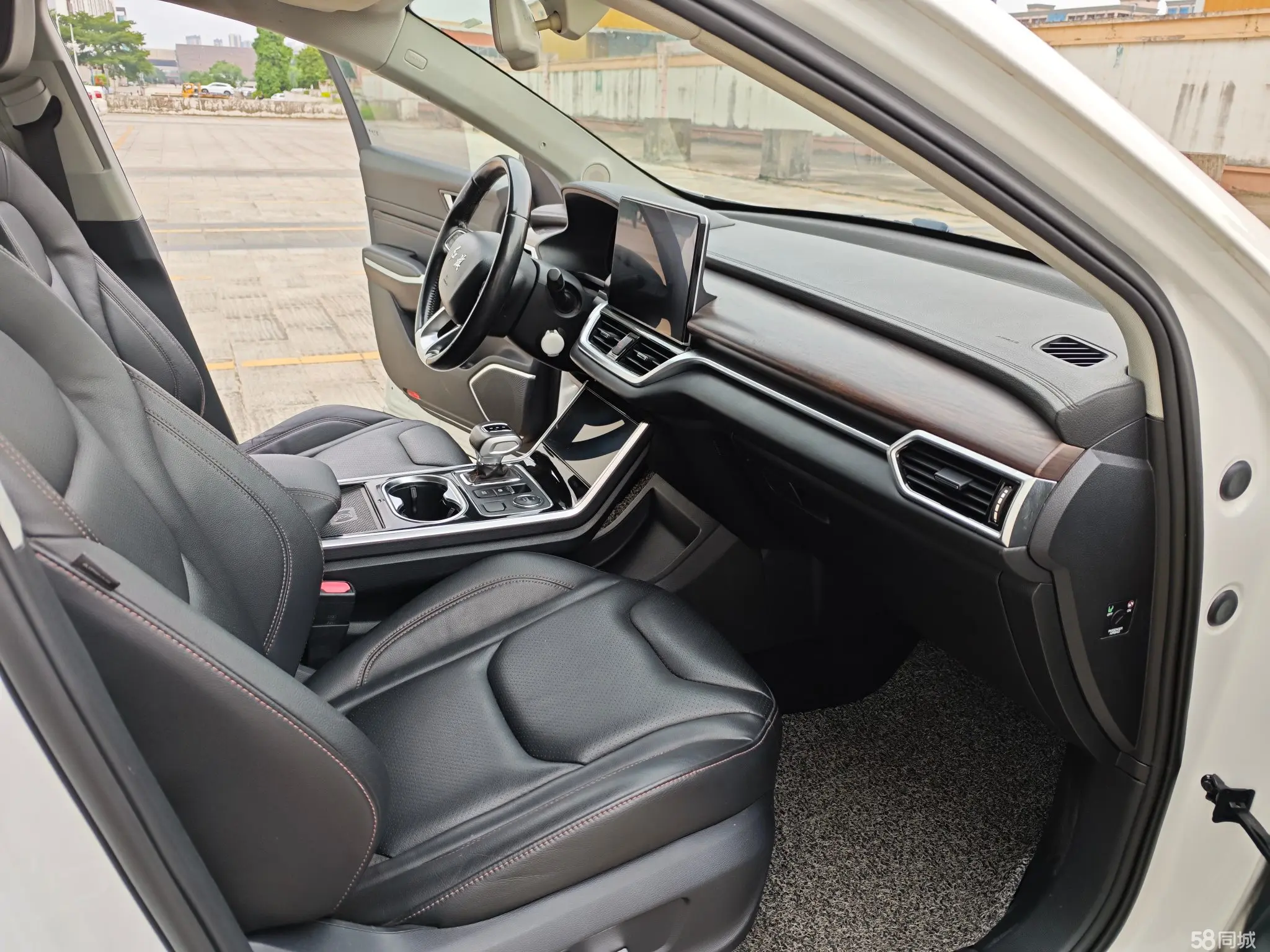 HongQi E-HS3 2019 immagine di auto #18