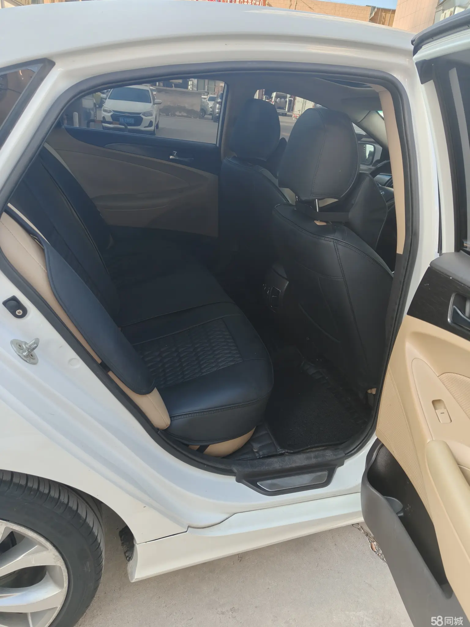 Hyundai Sonata 2014 immagine di auto #18