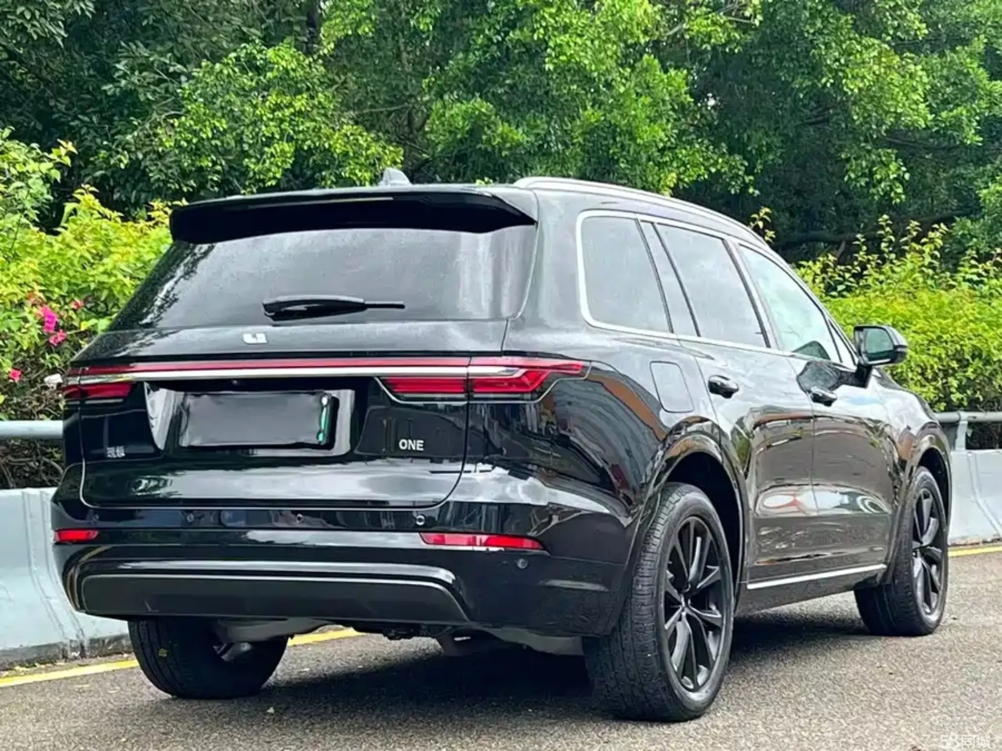 Li i6 2020 immagine di auto #18