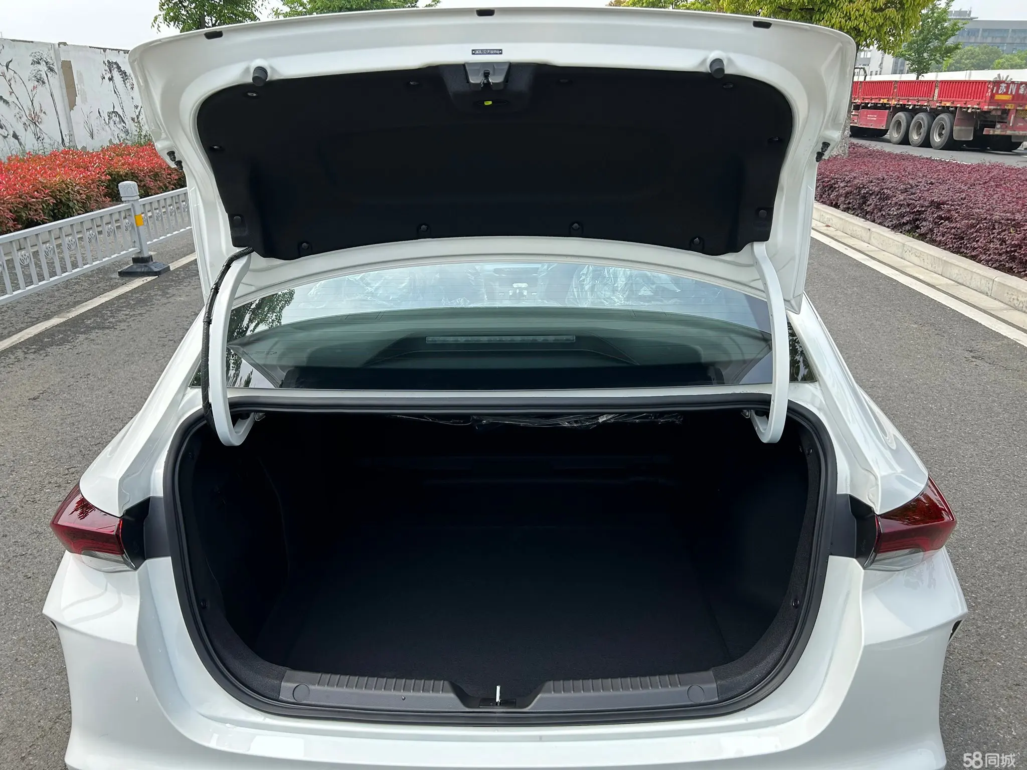 GAC Trumpchi Empow 2025 #18 GAC Trumpchi Empow 2025 car image #18