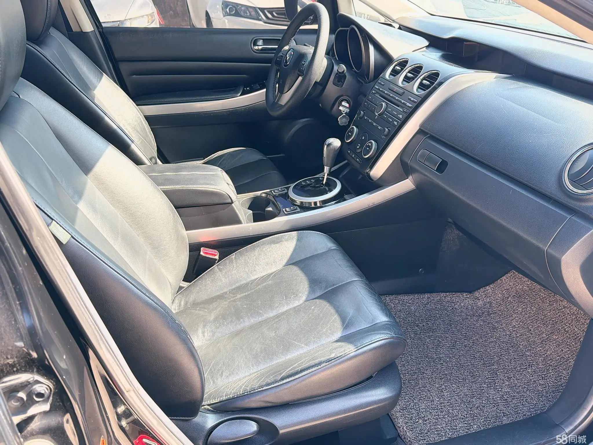 Mazda CX-7 (Imported) 2010 car image #18