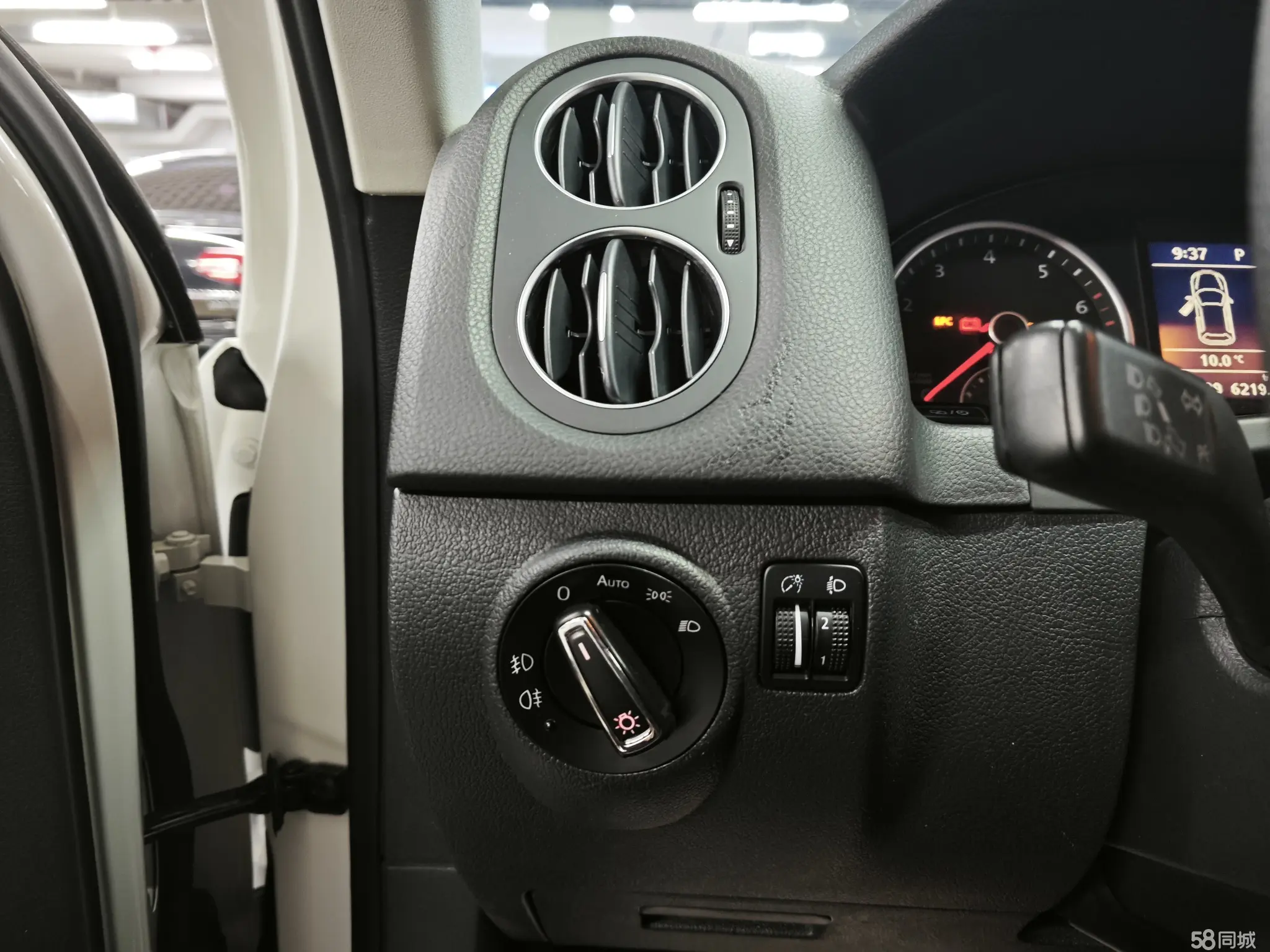 Volkswagen Tiguan 2019 #18 Volkswagen Tiguan 2019 car image #18