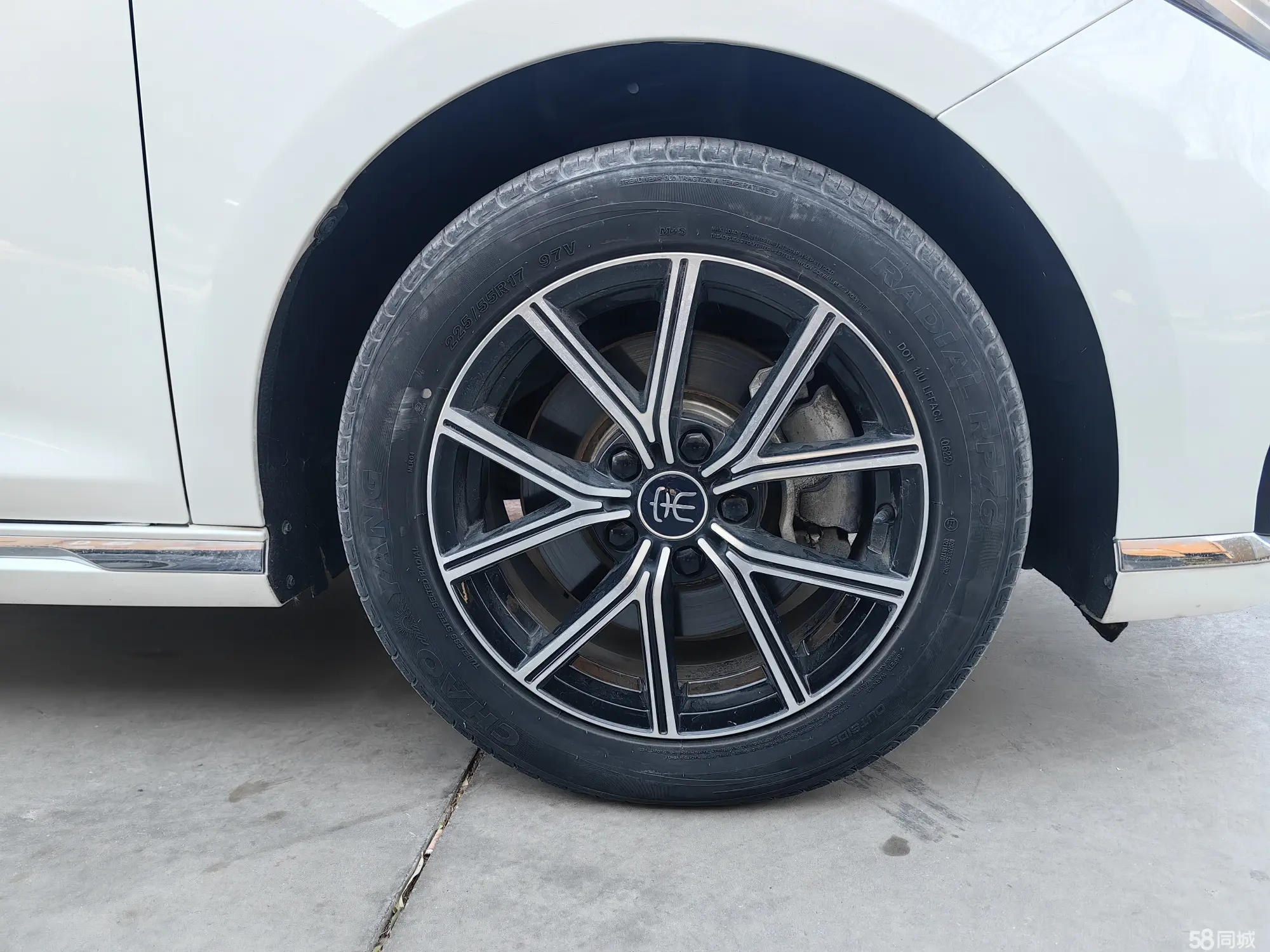 BYD Song MAX New Energy 2022 car image #18