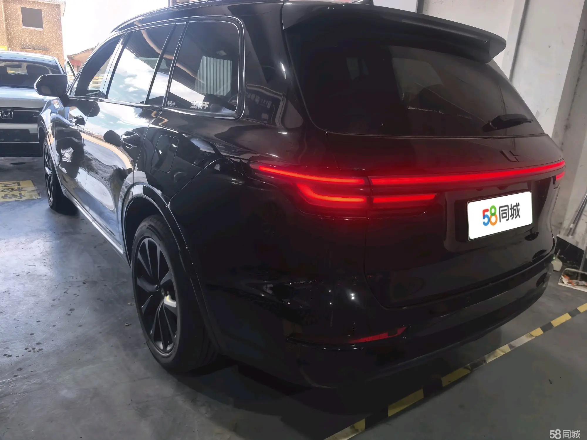 理想汽车 理想ONE 2021 汽车图片 #18