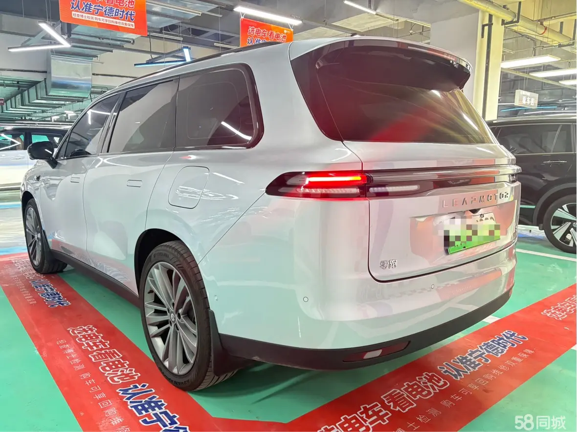 零跑汽车 零跑C16 2024 汽车图片 #18