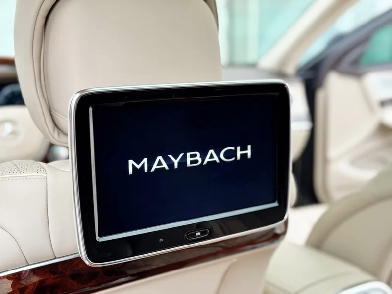 Mercedes-Benz Maybach S Class 2017 car image #18